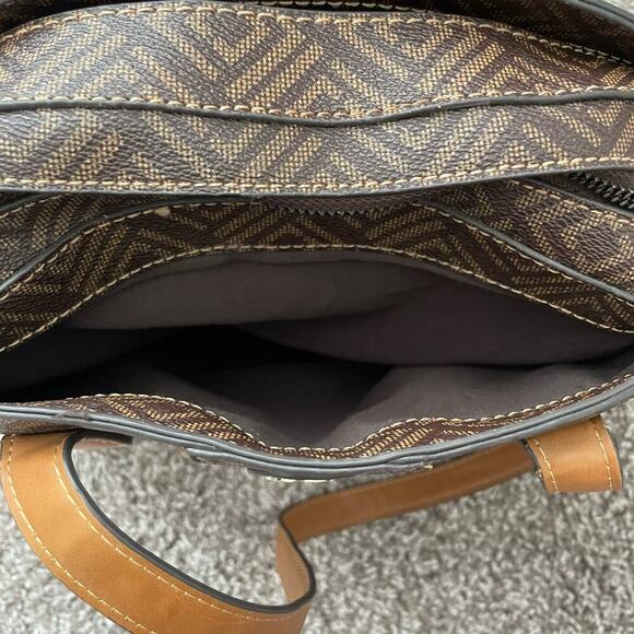 Liz Clayborne Geometric Brown Medium Envelope Handbag Shoulder Purse with Straps - Picture 8 of 13